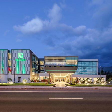Holiday Inn - Quito Airport By Ihg Табабела Екстериор снимка The new building of the University of La Rioja, in Logroño.