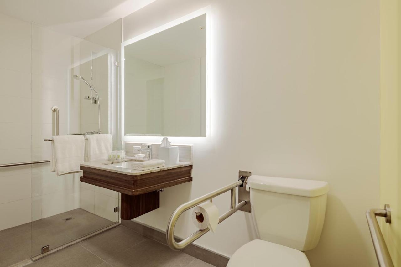 Holiday Inn - Quito Airport By Ihg Табабела Екстериор снимка Bathroom