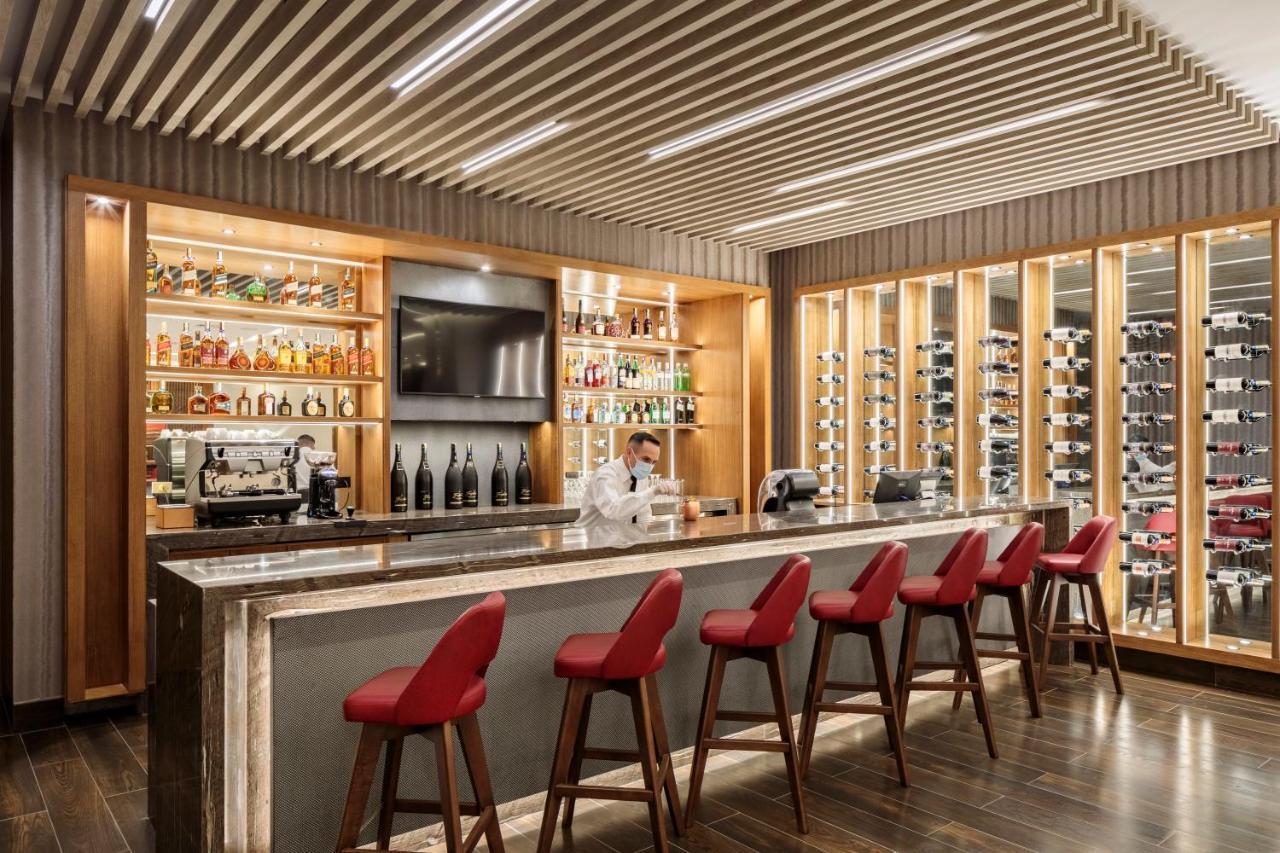 Holiday Inn - Quito Airport By Ihg Табабела Екстериор снимка The bar at the lounge